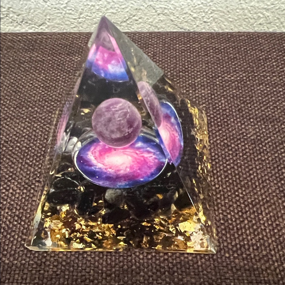 #1100**Orgone Pyramid with Cosmic Design and Gold Accents - Picture 6 of 14